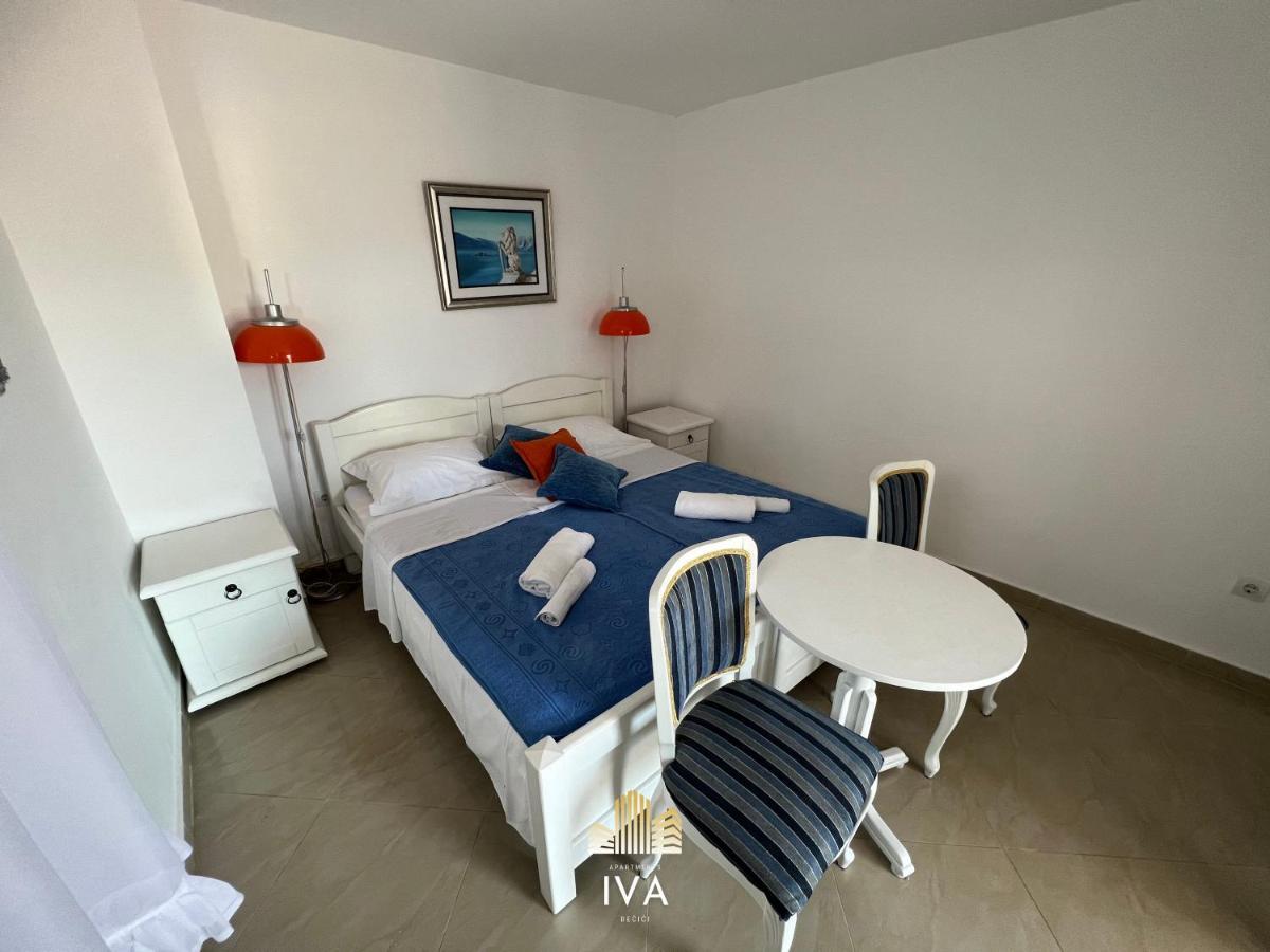 Apartmani Iva Becici エクステリア 写真