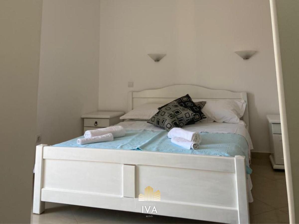 Apartmani Iva Becici エクステリア 写真