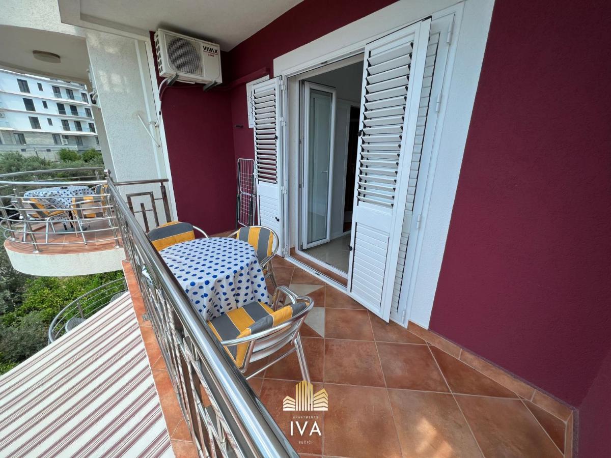 Apartmani Iva Becici エクステリア 写真
